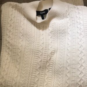 Theory snow white wool mockneck sweater